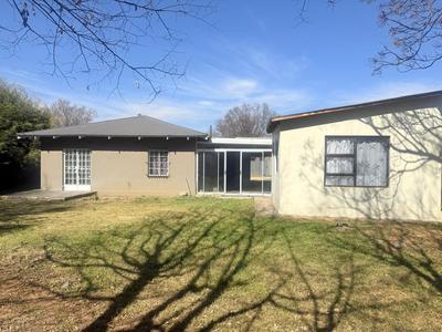 House For Sale in Wychwood, Germiston