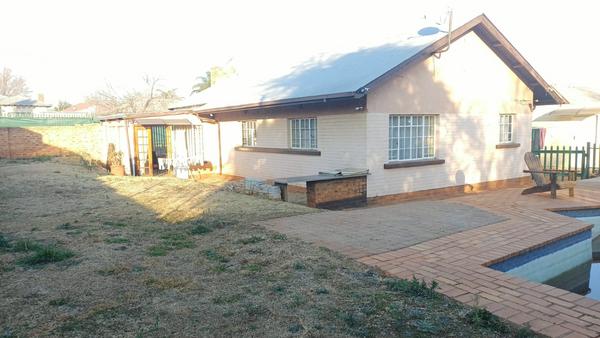 House For Rent in Wychwood, Germiston